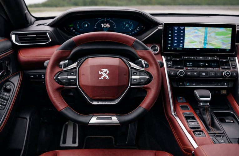 Changer le volant auto : compatibilité, airbag et capteurs — ce qu’il faut savoir avant d’intervenir